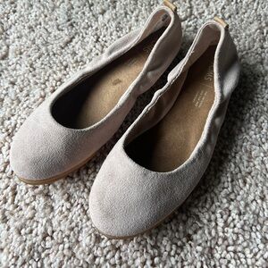 Toms pink suede ballet flats size 7